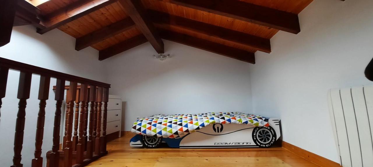 Casa En Sobarzo, Junto Al Parque De Cabarceno Villa Екстериор снимка